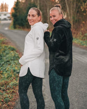 Indlæs billede til gallerivisning SPAR 20%: BARA - Black Teddy Sweater
