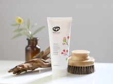 Indlæs billede til gallerivisning GREEN PEOPLE QUINOA &amp; CALENDULA HAND/BODY LOTION 100 / 200 ML
