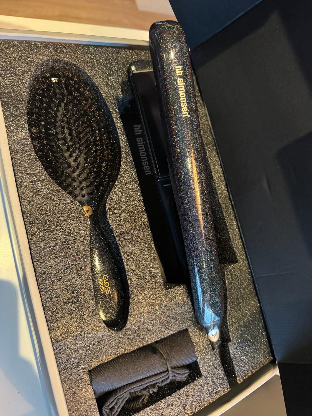 HH Simonsen - True Divinity incl. Gloss Brush - Twilight AW25 (virðið 1.499,95) - NÝTT !!!