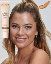 Indlæs billede til gallerivisning VITA LIBERATA - ORIGINAL BEAUTY BLUR, MEDIUM (Luminous BB/CC CREAM - DEWY GLOW - primer &amp; tinted moisturiser)
