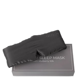 DOOZIE - Luxury Sleep Mask (Mulberry Silke i 22 momme - en kraftig kvalitet) - Anthracite - PRE ORDER/fjargoymsla
