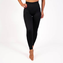Indlæs billede til gallerivisning BARA - Black Pocket Scrunch Seamless tights
