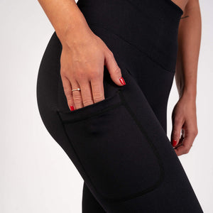 BARA - Black Pocket Scrunch Seamless tights