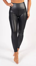 Indlæs billede til gallerivisning BARA - Faux Leather Shape Tights 2.0
