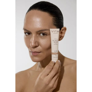 VITA LIBERATA - ORIGINAL BEAUTY BLUR, MEDIUM (Luminous BB/CC CREAM - DEWY GLOW - primer & tinted moisturiser) - GEV GÆTUR: PRE ORDER