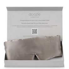 Indlæs billede til gallerivisning DOOZIE - Luxury Sleep Mask (Mulberry Silke i 22 momme - en kraftig kvalitet) - Pearl Grey
