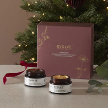 Indlæs billede til gallerivisning Evolve - GÁVUSETT Radiance Duo (Radiant Glow 2-in-1 Mask Scrub 30ml + Bio Retinol Gold Mask 30ml)
