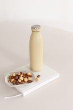 Indlæs billede til gallerivisning AYA&amp;IDA - Drikkeflaske - DUSTY YELLOW - 500 ML
