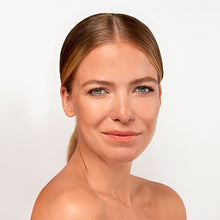 Indlæs billede til gallerivisning Lavinde - Natural Glow Liquid Foundation Beige 207
