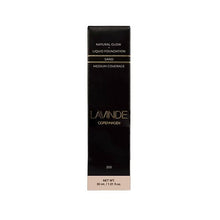 Indlæs billede til gallerivisning LAVINDE Copenhagen - Natural Glow Liquid Foundation 30 ML - 203N Sand
