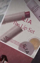 Indlæs og afspil video i gallerivisning ILIA The Lip Set (virði kr. 557,-)
