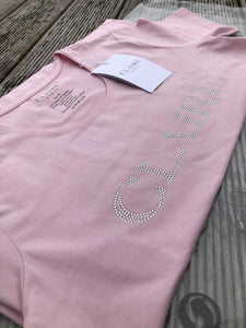 ALANIS - T-SHIRT - Shell Pink (med Claires logo er på brystet i små similisten) - CLAIRE WOMAN