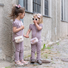 Indlæs billede til gallerivisning LITTLE WONDERS - Antique Rose Harper T-Shirt med pufærmer
