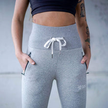 Indlæs billede til gallerivisning SPAR 20%: BARA - Grey High Waisted Jogger
