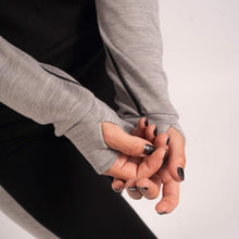 Indlæs billede til gallerivisning BARA - Black 100% Merino Wool Long Sleeve
