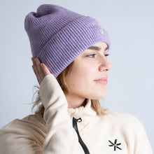 Indlæs billede til gallerivisning BARA - Purple Merino Wool Beanie
