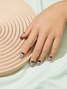kester-black-paris-texas-nail-polish-sty