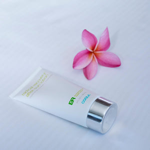 coola_er_lotion_secondary_image_2.progre