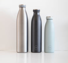 Indlæs billede til gallerivisning AYA&amp;IDA - Drikkeflaske – Cool Grey - 1000 ML
