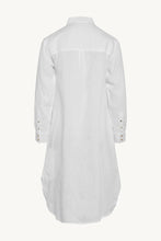 Indlæs billede til gallerivisning SPAR 50%: Damla - Skjortekjole White - CLAIRE WOMAN (std. 34 &amp; 36 er eftir)

