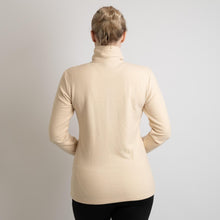 Indlæs billede til gallerivisning BARA - White Fleece Jacket
