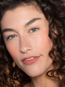 ILIA - Color Haze Multi-Use Pigment - Stutter (BURNT ORANGE WITH WARM UNDERTONES)