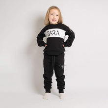 Indlæs billede til gallerivisning BARA - Kids Black Sweater
