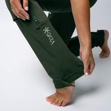 Indlæs billede til gallerivisning BARA- Khaki Wilderness Hiking Pants
