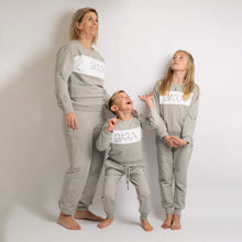 Indlæs billede til gallerivisning BARA - Kids Grey Sweater
