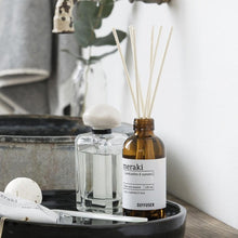 Indlæs billede til gallerivisning MERAKI Duftfrisker m. 7 pinde, Sandcastles &amp; sunsets, 120 ml
