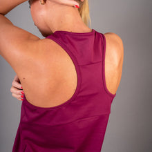 Indlæs billede til gallerivisning BARA - Cherry Courage Tank Top
