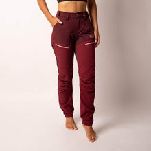 Indlæs billede til gallerivisning BARA - Burgundy Wilderness Hiking Pants
