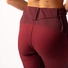Indlæs billede til gallerivisning BARA - Burgundy Wilderness Hiking Pants
