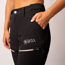 Indlæs billede til gallerivisning BARA- Black Wilderness Hiking Pants
