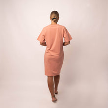 Indlæs billede til gallerivisning BARA - Rose T-Shirt Dress
