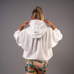 SPAR 20%: White Effortless Jacket   - BARA